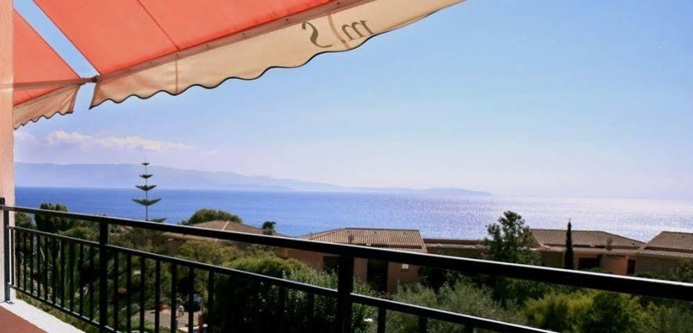 Residence Hoteliere Scudo Ajaccio  Exterior foto